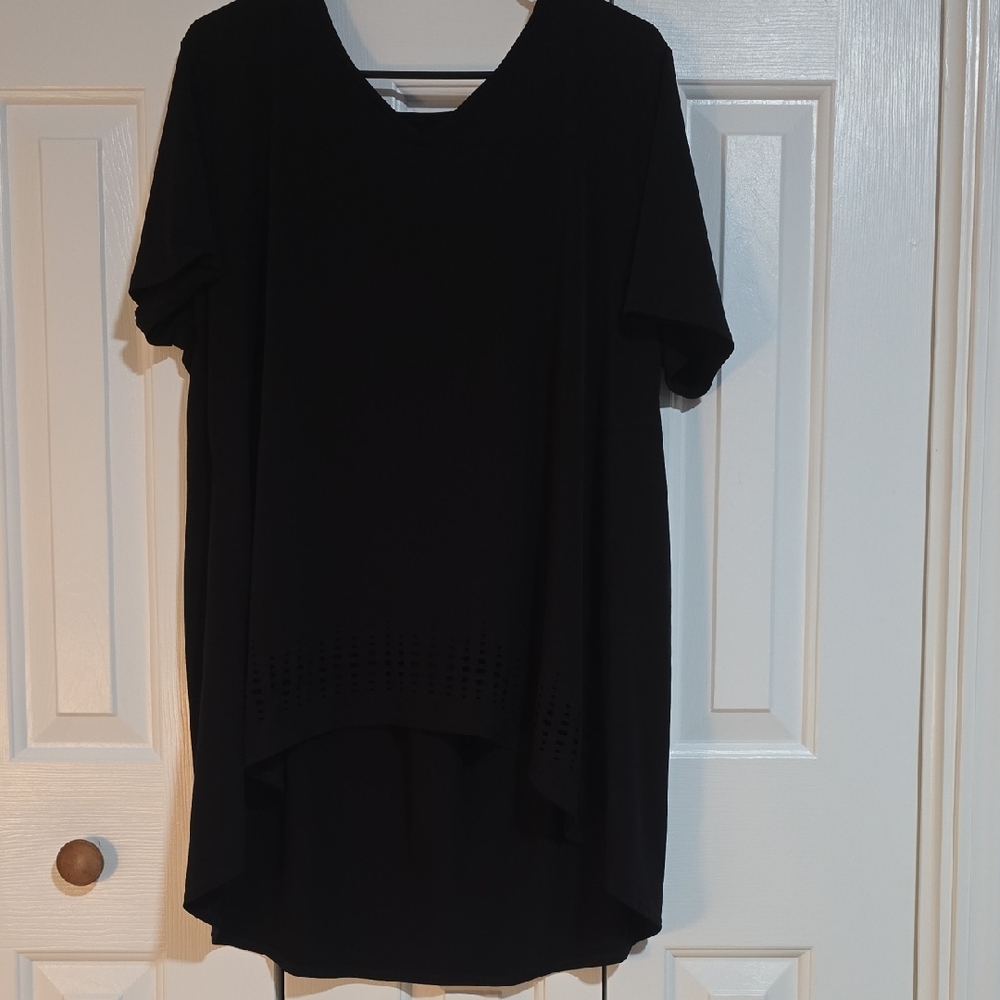 Black Short Sleeve Top